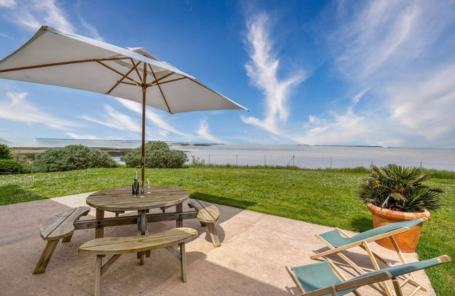 Lovely home in Port-des-Barques