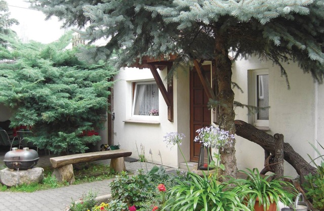 Lovely home in Heideblick with kitchen