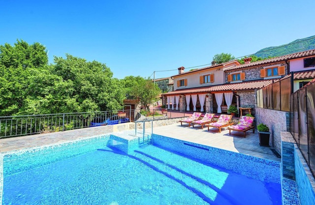 Lovely home in Kozljak with WiFi