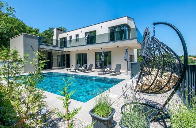 Lovely home in Nedescina with sauna