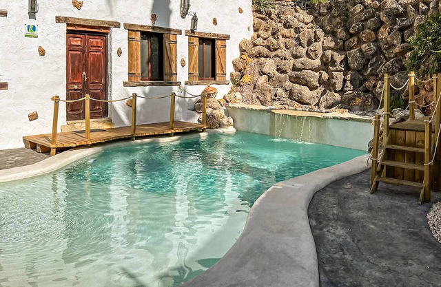 Lovely home in Rute with WiFi