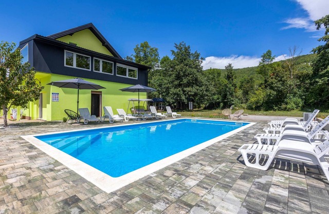 Lovely home in Stikada with sauna