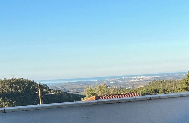 Lovely house nearby Monchique - Algarve. Long term rental on request.