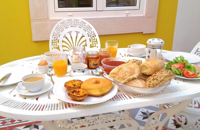 Lovingly renovated townhouse in the heart of Faro: "Casa Limoeiro"