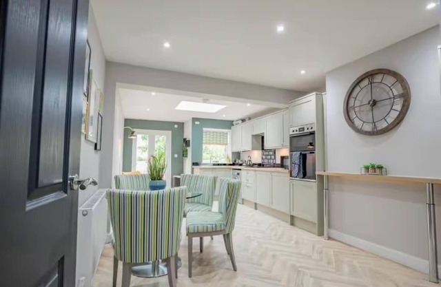 Lower Chestnut House, 2 Bedroom, Central Worcester