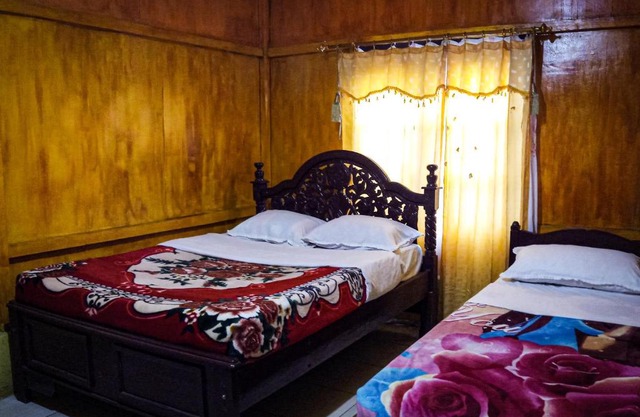 Lucas Authentic Lodge