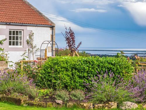 Lucklaw Steading Cottage