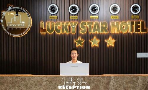 LuckyStar Hotel