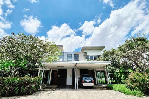 Lumiere Villa Swanbay