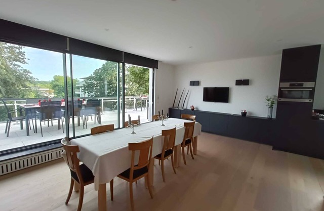 Luminous Penthouse in the elegant district of Brussels,very design 70 m2 terrace