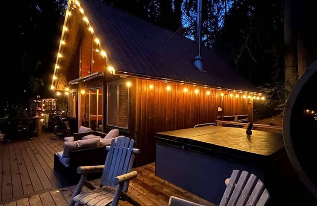 Luna's A-Frame - River & Spa