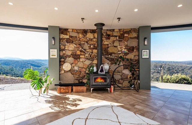 Luna Views Retreat by Property Mums