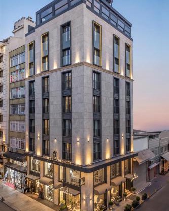 Lunet Old City Hotel