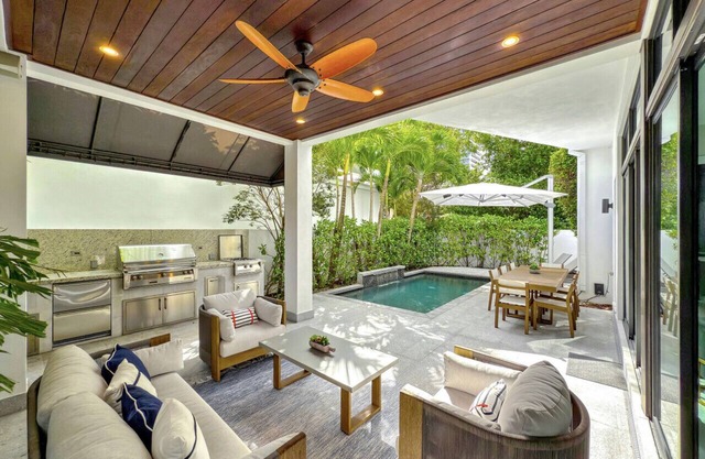 Lux 4BR Retreat w/Heated Pool, BBQ, and Bikes