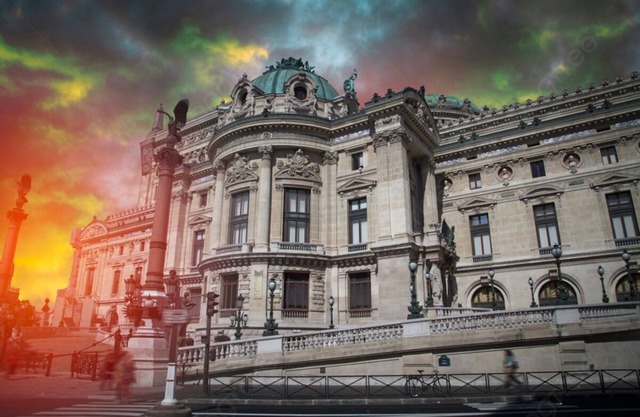 LUX - AN EXPANSIVE & BEAUTIFUL PARISIAN RETREAT JUST STEPS AWAY FROM OPERA