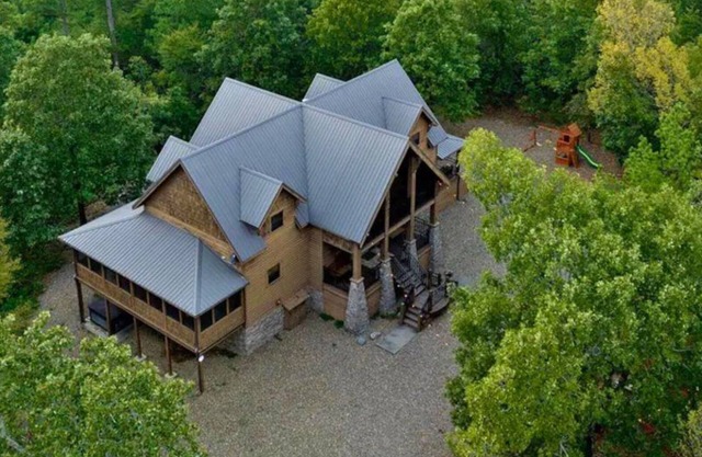 Luxe Cabin | Hot Tub | Game Room | Pet-Friendly