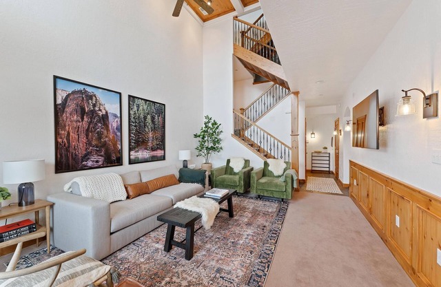 Luxe Chalet - Sleeps 15