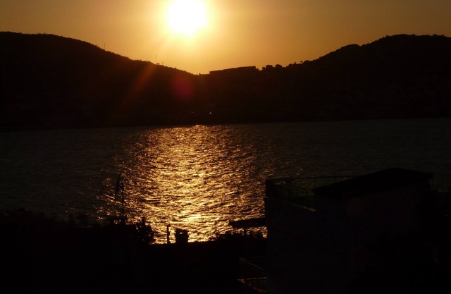 Luxe Family Villa aan Zee met Privé Zwembad en Grote Tuin in West-Turkey + WIFI