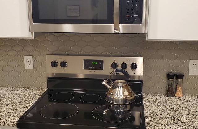 LUXE Gated INDY/Greenwood/Franklin