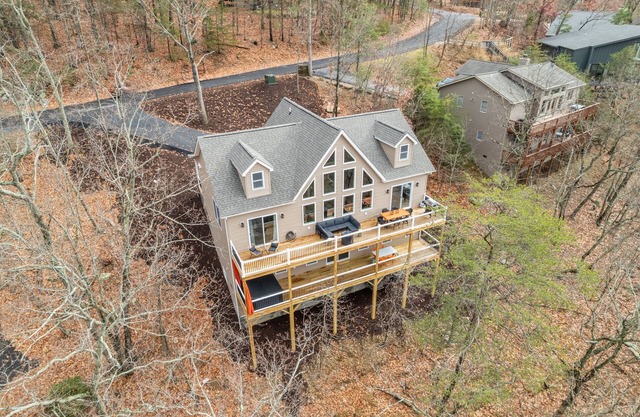 Luxe Lodge Designer Decorated Sleeps 16 Hot Tub Decks w/Slope views