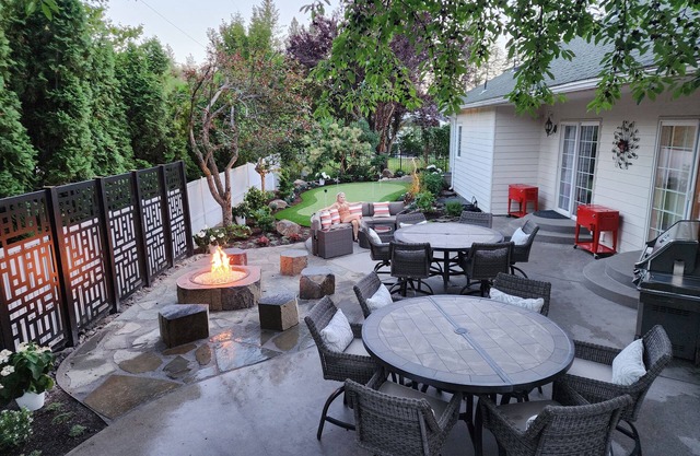 Luxe Retreat-4500sf-Spa-Massages-Golf & Beach 5 min-Putting Green-Family Fun!