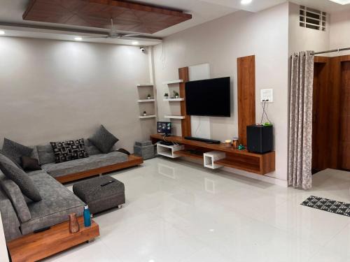 Luxebnb 2bhk Kharadi