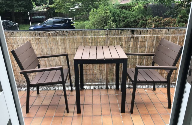 Luxuriöse große und helle Wohnung mit Balkon, Wintergarten und Whirlpool