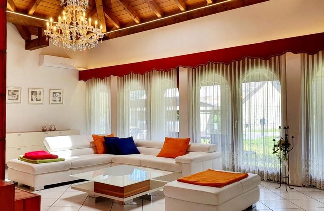 Luxuriöse Villa Romantica