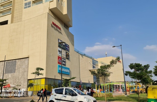 Luxurious 3BHK Flat in Bhartiya City 25 min from Airport 15 Min Manyata Techpark