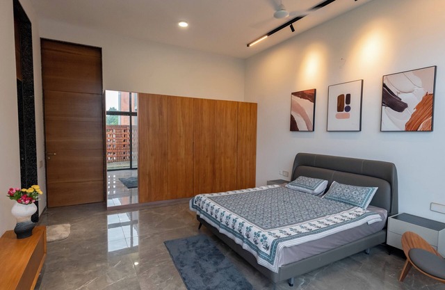 LUXURIOUS 3BHK FULLY FURNISHED DUPLEX VILLA