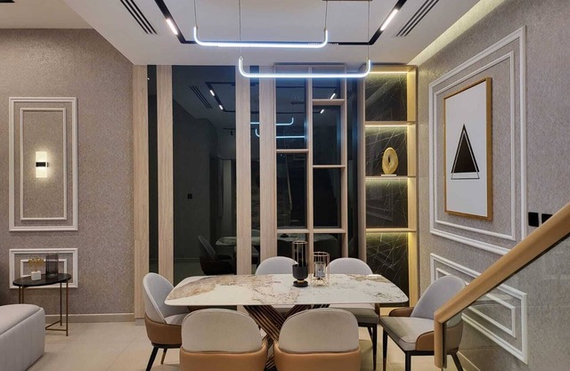 Luxurious 4BHK duplex suite for short stay