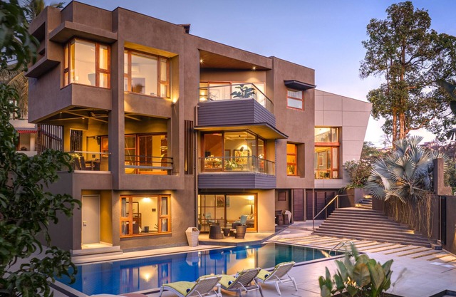 Luxurious 4BHK Private Villa,Pool, Gym, Office, Lounge, Complimentary Breakfast