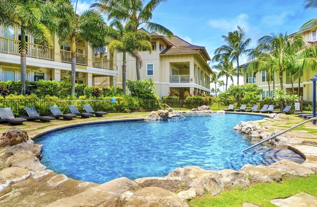 Luxurious 4BR/4BA Presidential Suite AC Near Beach