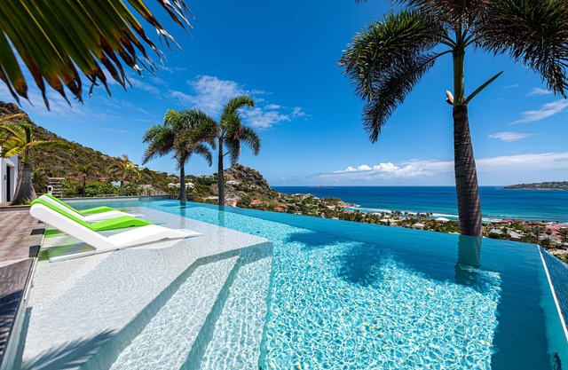 Luxurious 5 bedroom villa - Anse de Cayes - HABITAT PROJECT SBH