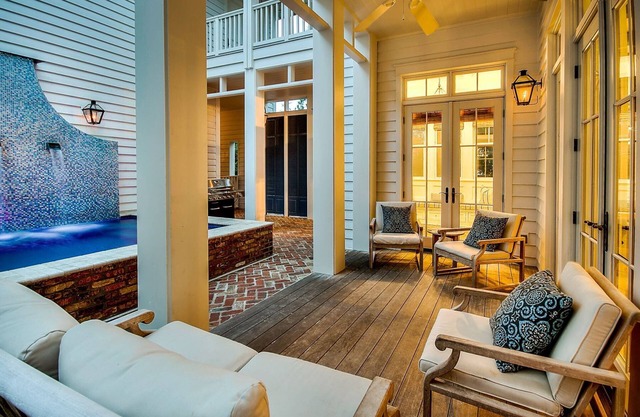 Luxurious 6BR WaterColor Estate! Private Pool, Carriage House, Near Beach! Ideal For Large Groups!