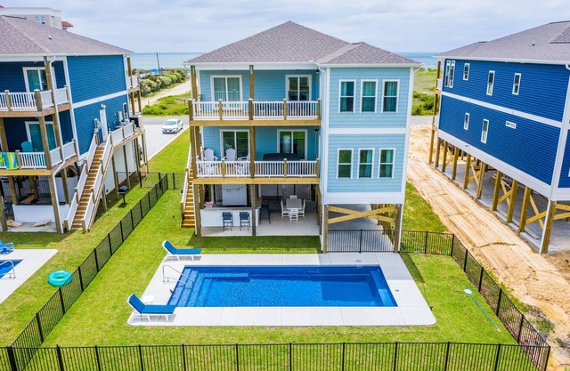 Luxurious 7BR Beach Home w/Ocean Views, Pool, Hot tub, and Elevator