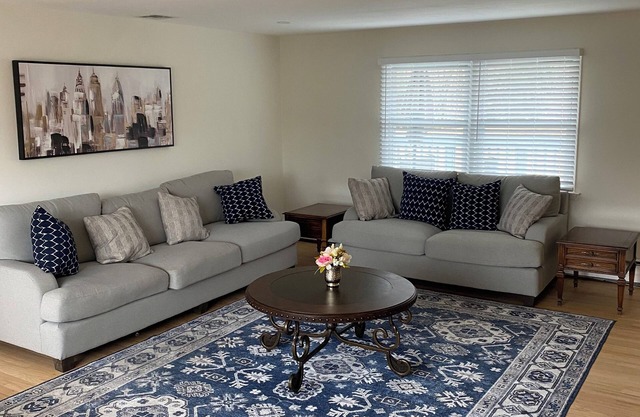 Luxurious and Spacious Family Home In Quiet and Pristine Area of Hamden