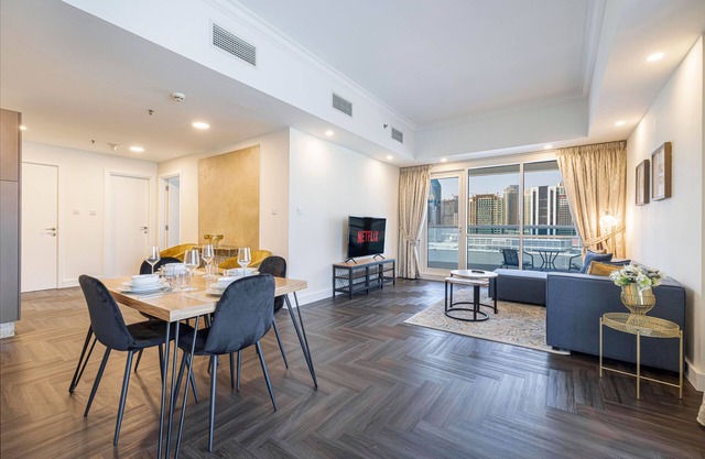 Luxurious And Stylish 1br With Amazing City Views