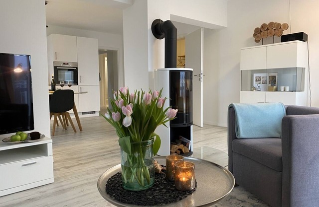 Luxurious apartment with balcony, roof terrace and breathtaking water views