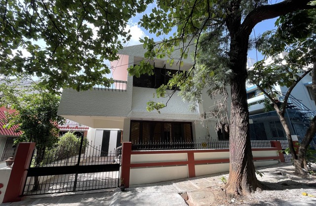 Luxurious four bedroom villa located in a central, safe, family friendly area