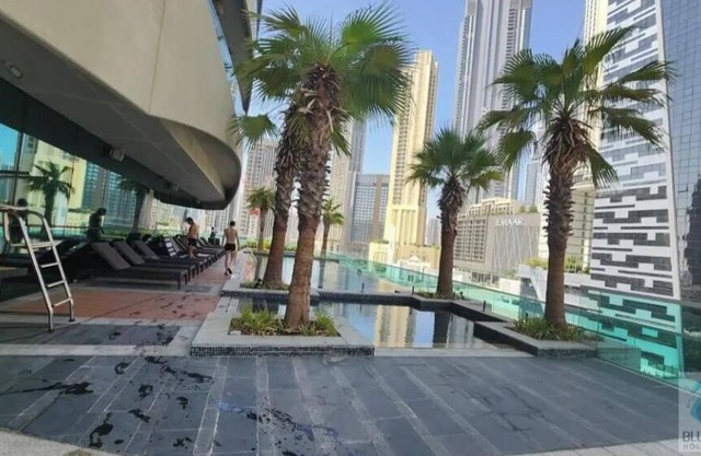 Luxurious Fully Furnished Creek View