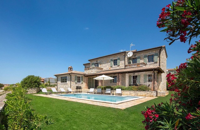 Luxurious home in Sveti Lovrec