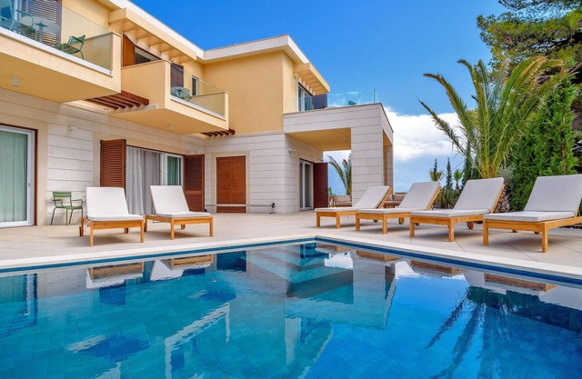 Luxurious home in Hvar