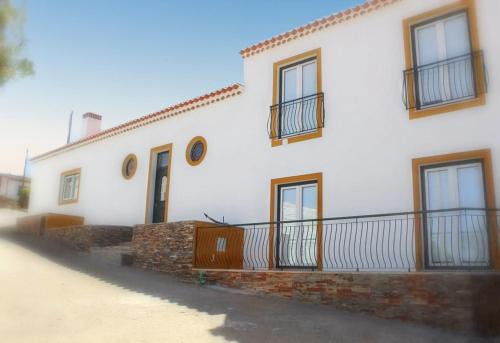 Luxurious House in Corte de Pao with Private Pool