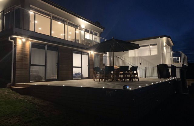 Luxurious Property with Panoramic Sea Views and infinity Spa Jacuzzi