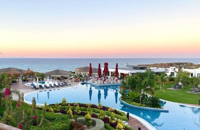 Luxurious Seafront Penthouse