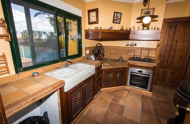 Luxurious villa with all services in Sea and Mountain