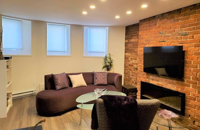 Luxury 1 bedroom apartment - Newly Renovated