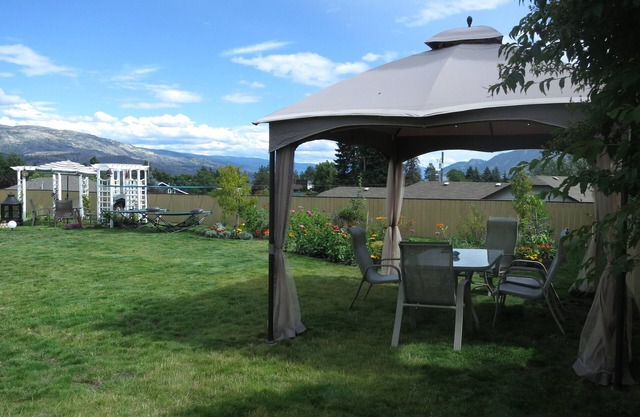 Luxury 1 Bedroom Suite, Private Garden mountain view. Very quiet.