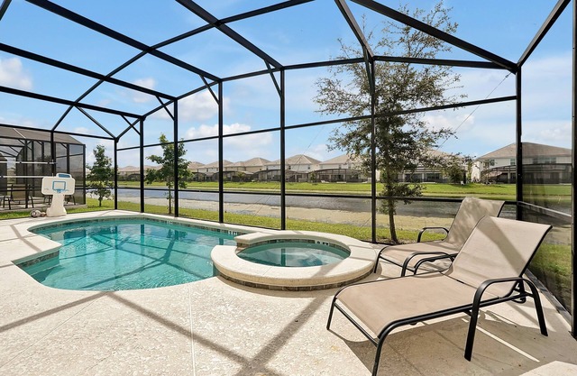 Luxury 12-BR Villa w/Pool & Resort Amenities Near Disney
